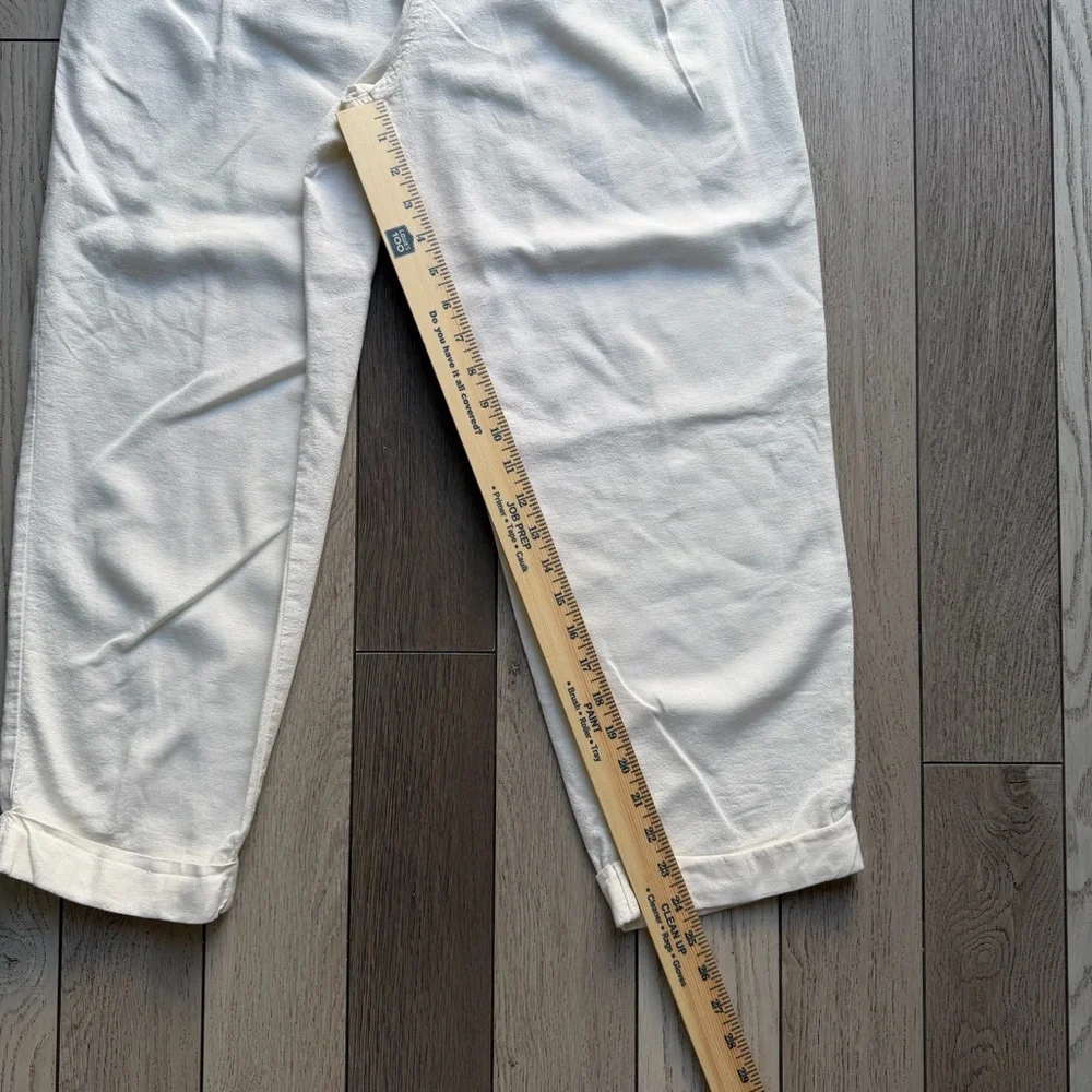 Zara Cream Linen Blend High-Waisted Pleated Pants - Size M